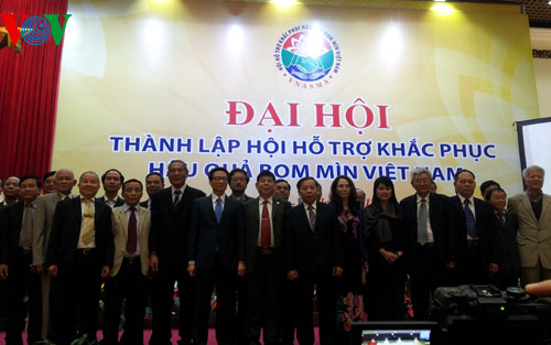 จัดตั้งสมาคมช่วยเหลือการแก้ไขผลเสียหายจากกับระเบิดเวียดนาม